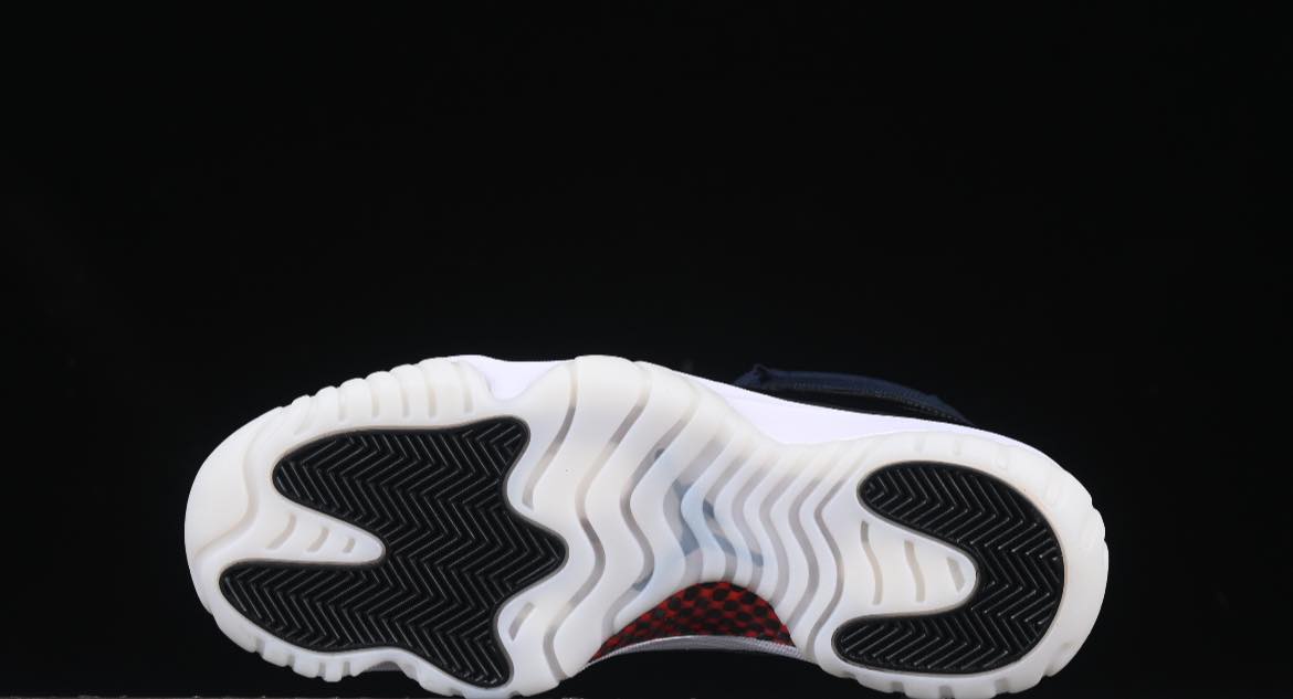 Air Jordan 11 Retro “Navy Red” – Iconic Style Meets Modern Edge