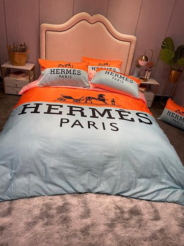 Hermès Paris Luxury Bedding Set – Timeless Elegance for Your Home