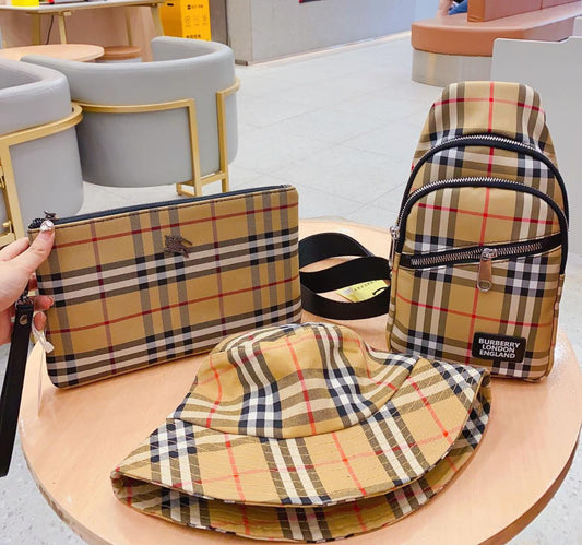 Burberry Vintage Check Accessories Set