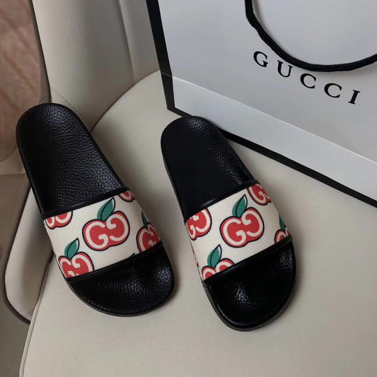 Gucci GG Apple Print Men’s Slide Sandals – Black